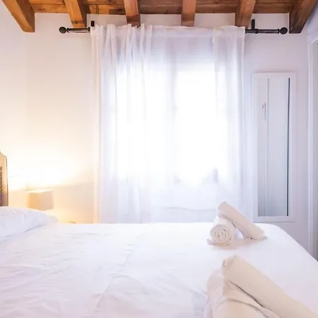Virgen Blanca - Aloha Apartment
