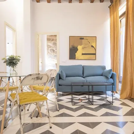 Apartamento Virgen Blanca *